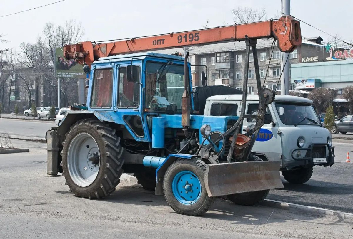 Беларус-80.1 трактор