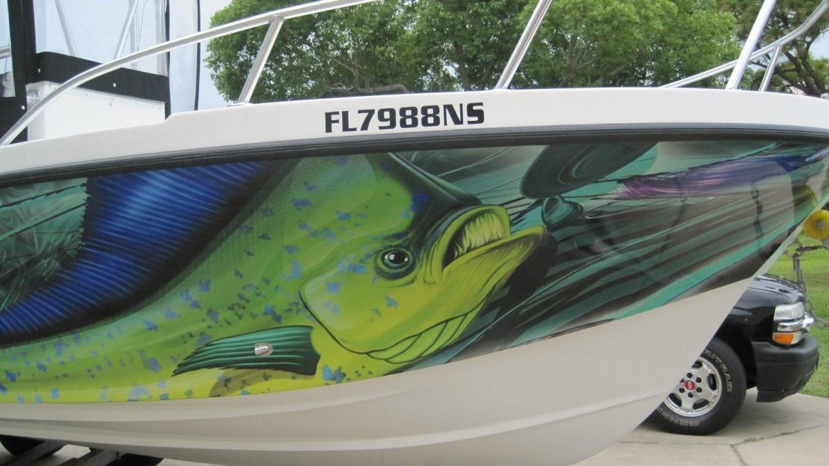 Наклейки на борт катера