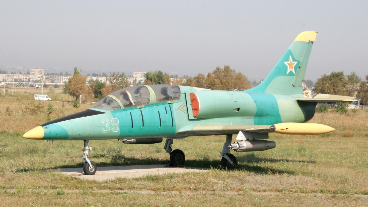 Самолет л-39 Альбатрос