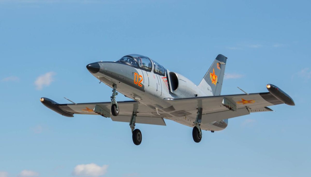 Учебно-боевые самолеты мира