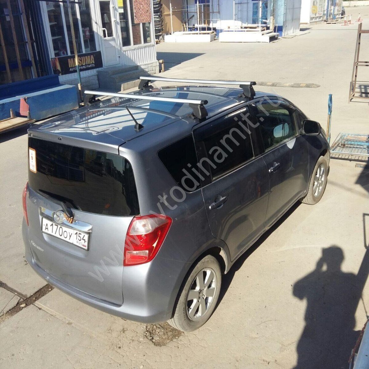 Багажник на крышу Toyota Ractis p100