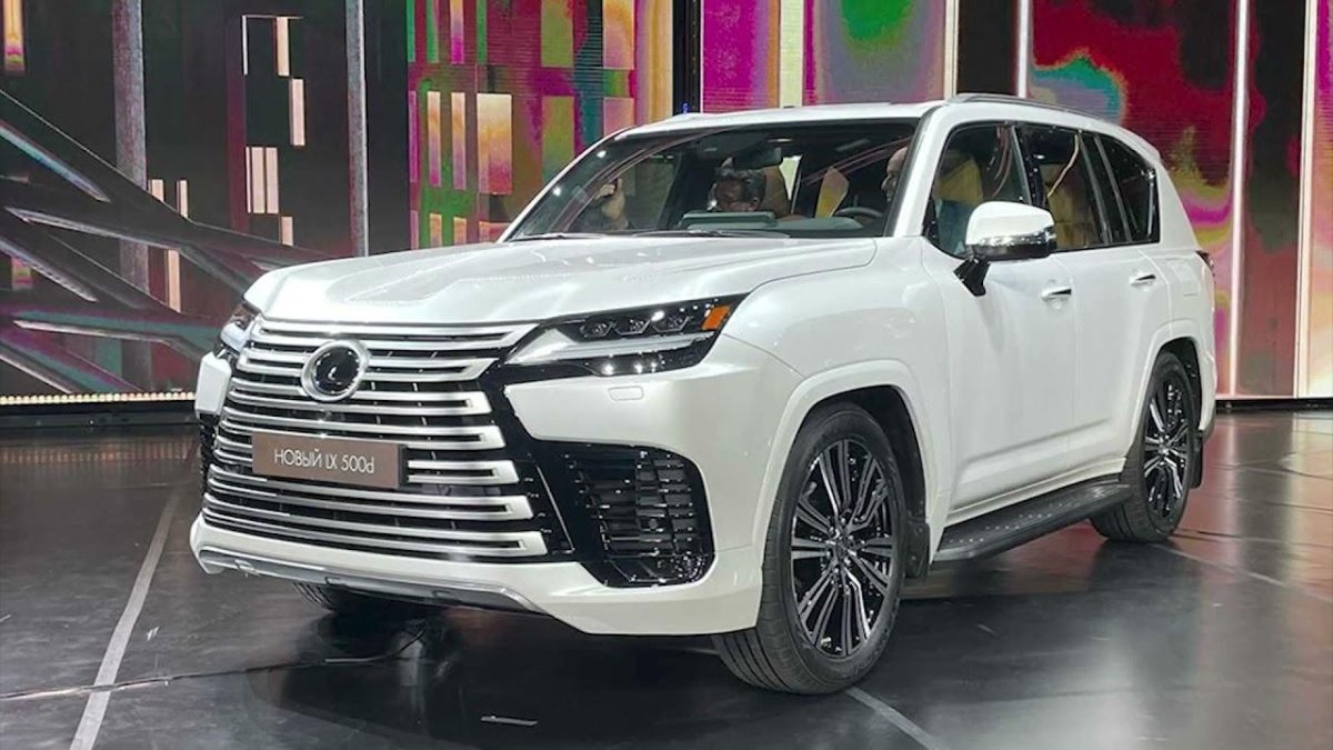 Новый Лексус LX 2022