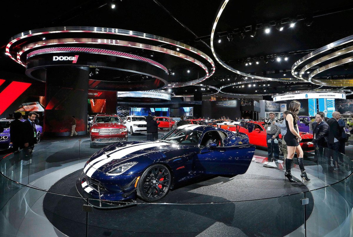 Американский автосалон