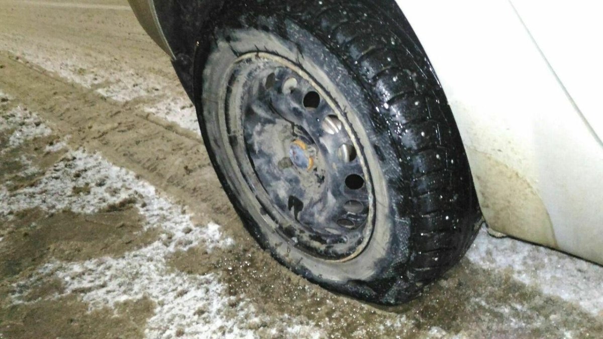 Спущенное колесо ВАЗ 2110