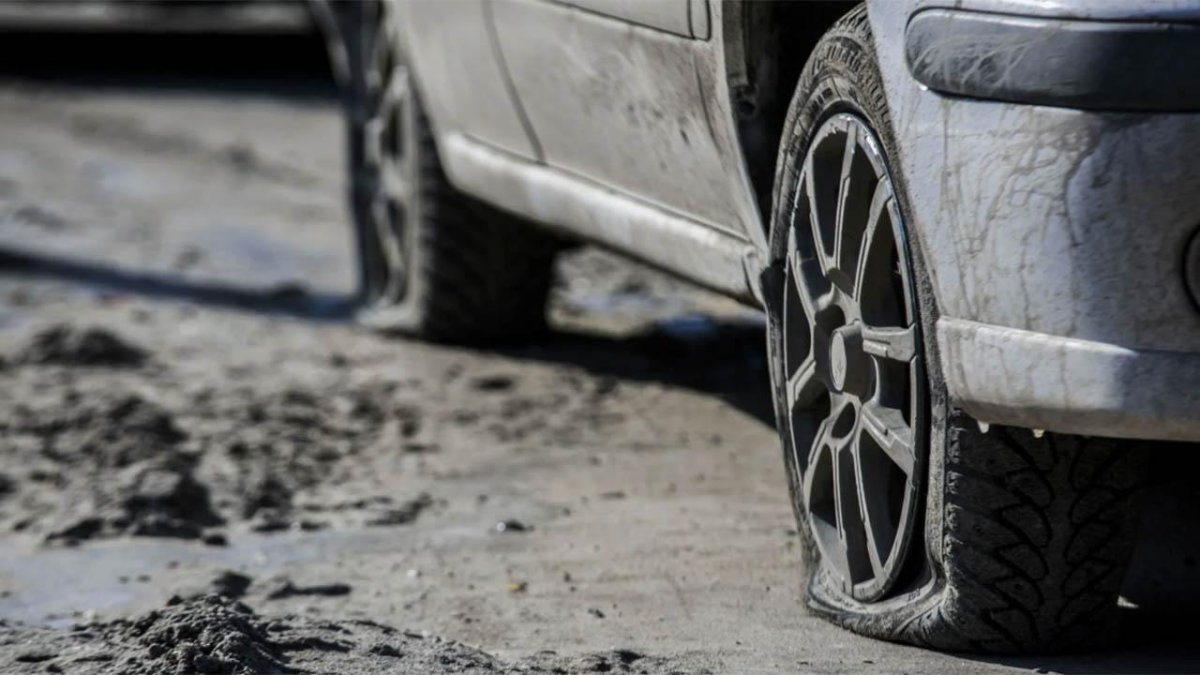 Спущенная шина