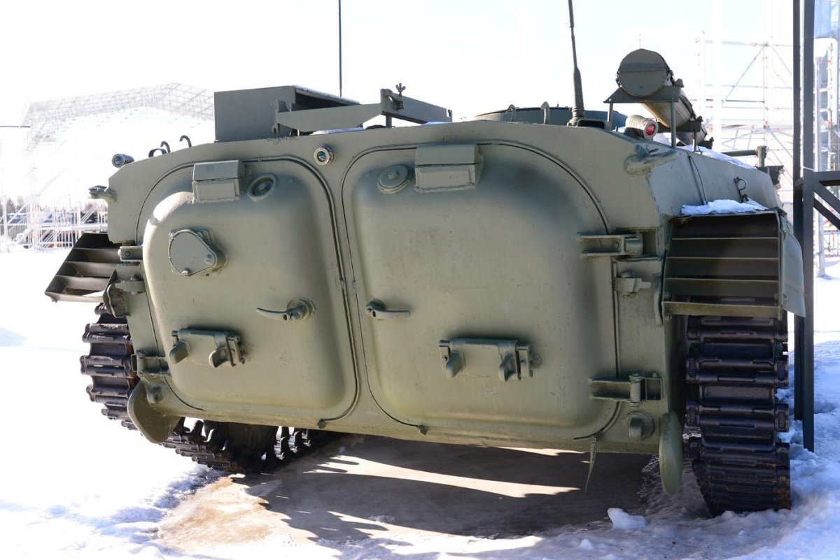 Командно штабная машина БМП-1кш