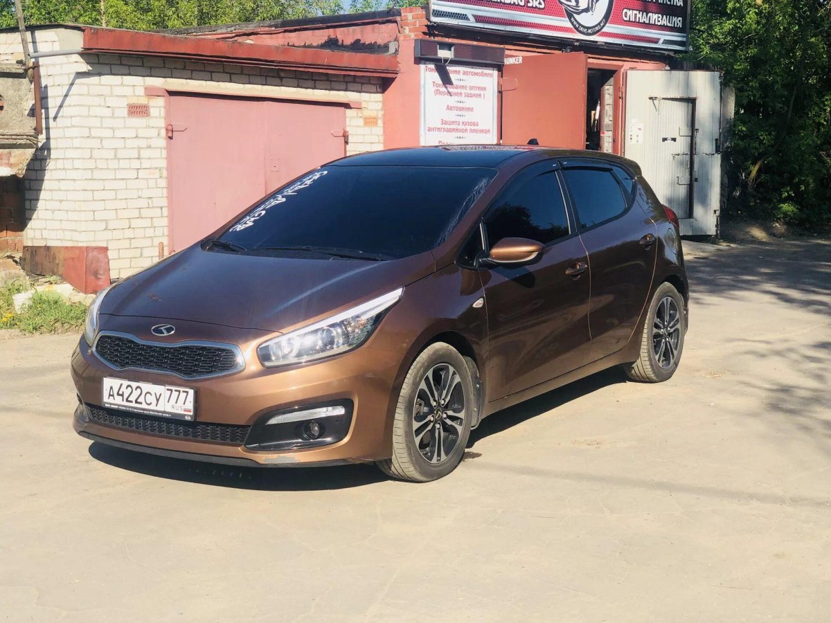 Киа СИД коричневый 2013