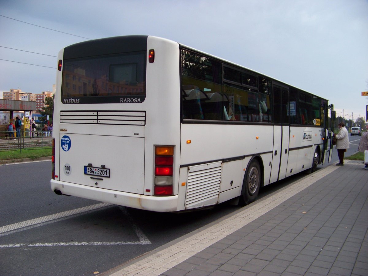 Кароса с954е