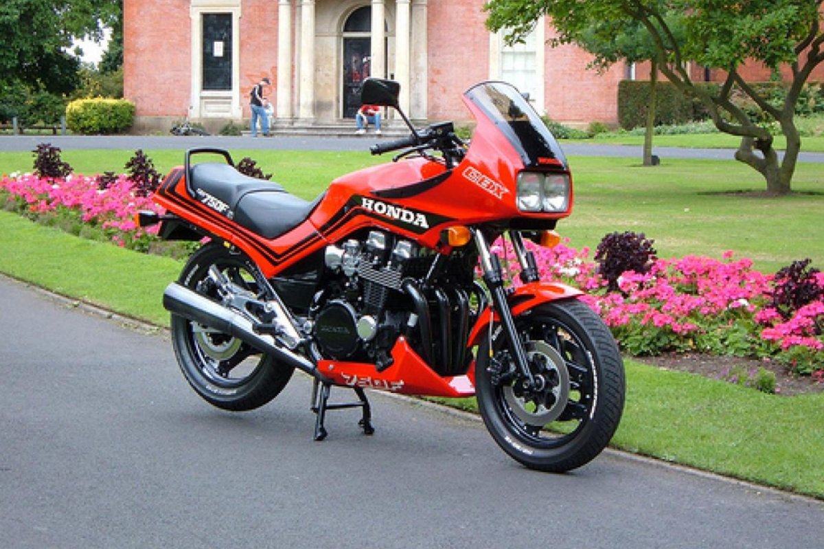 Honda cbx750f