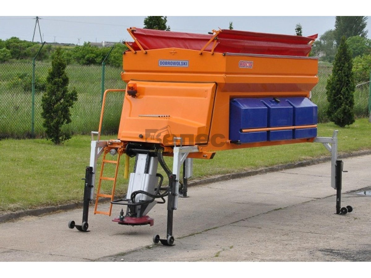 Распределитель противогололедных материалов