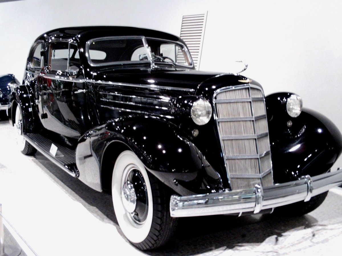 Cadillac 1935