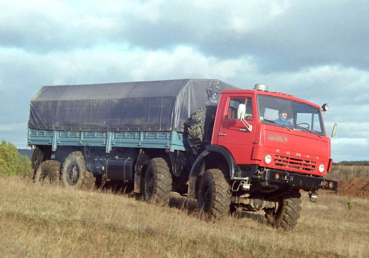 КАМАЗ 6310