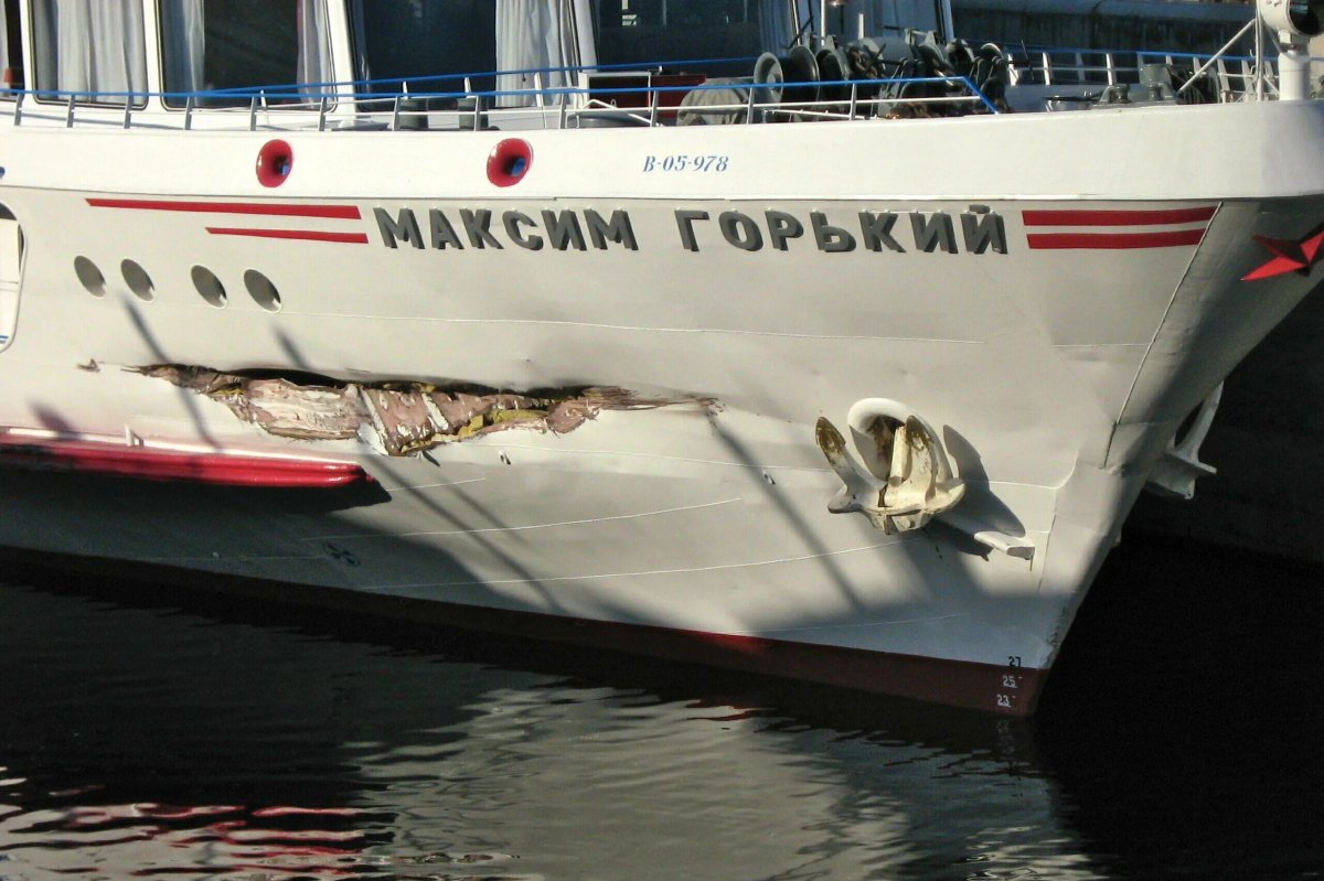 Капитан теплохода Максим Горький