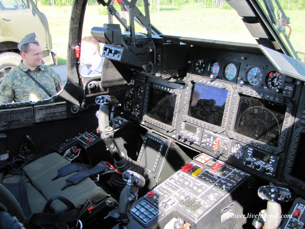 Ка-52 кабина