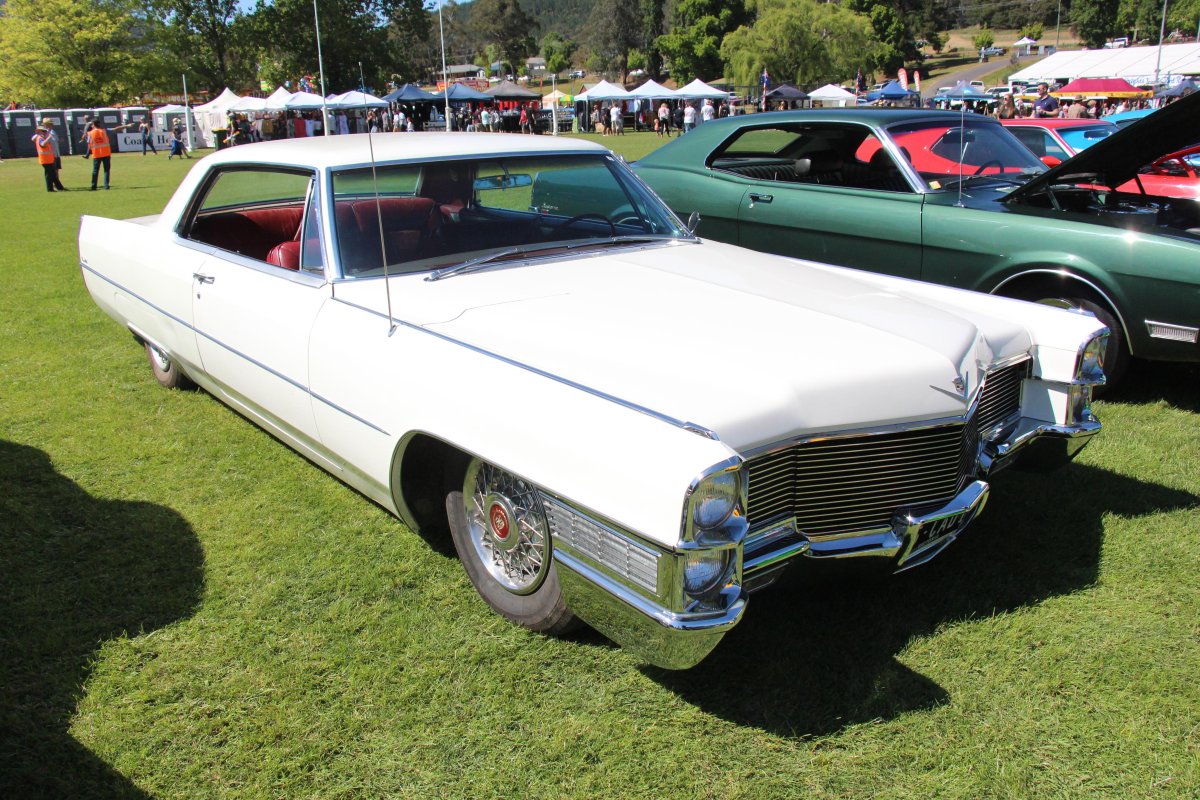 Кадиллак купе Девиль 1965