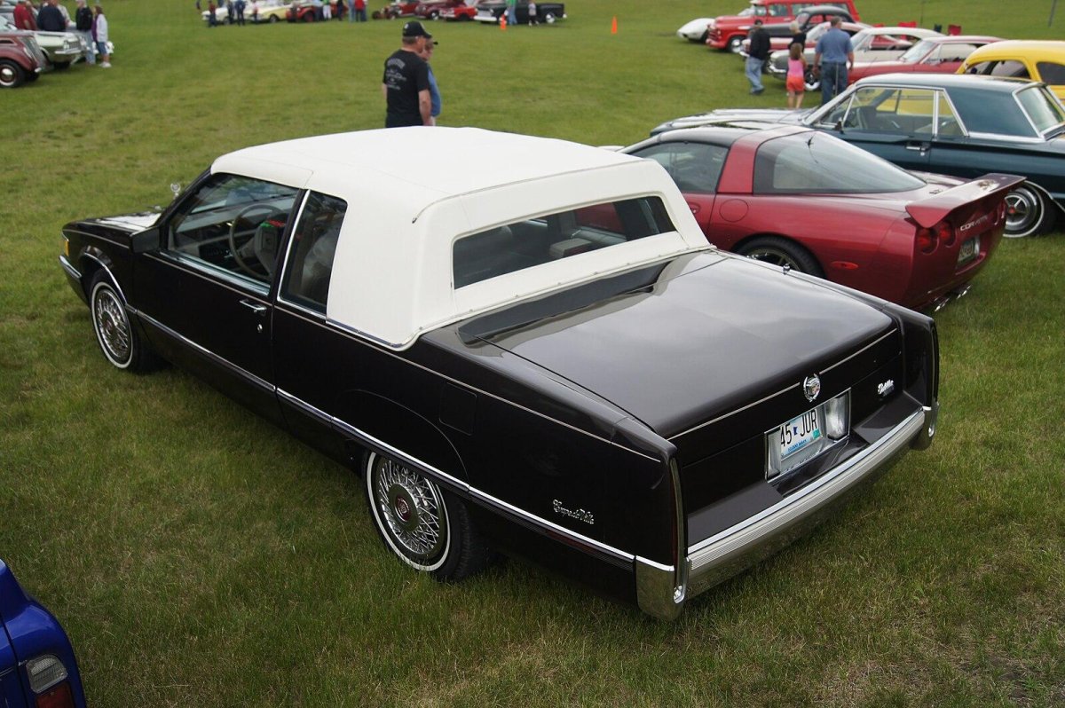 Cadillac 1989