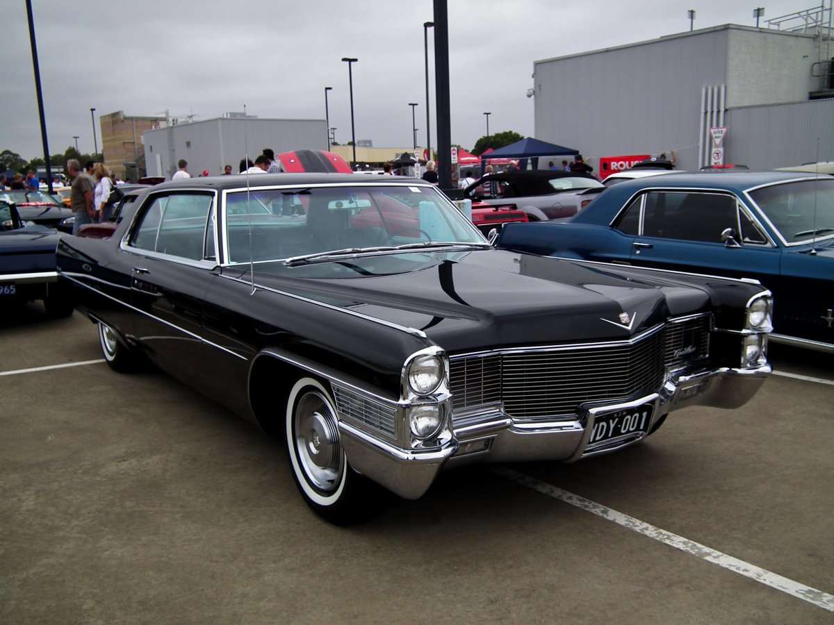 Кадиллак купе Девиль