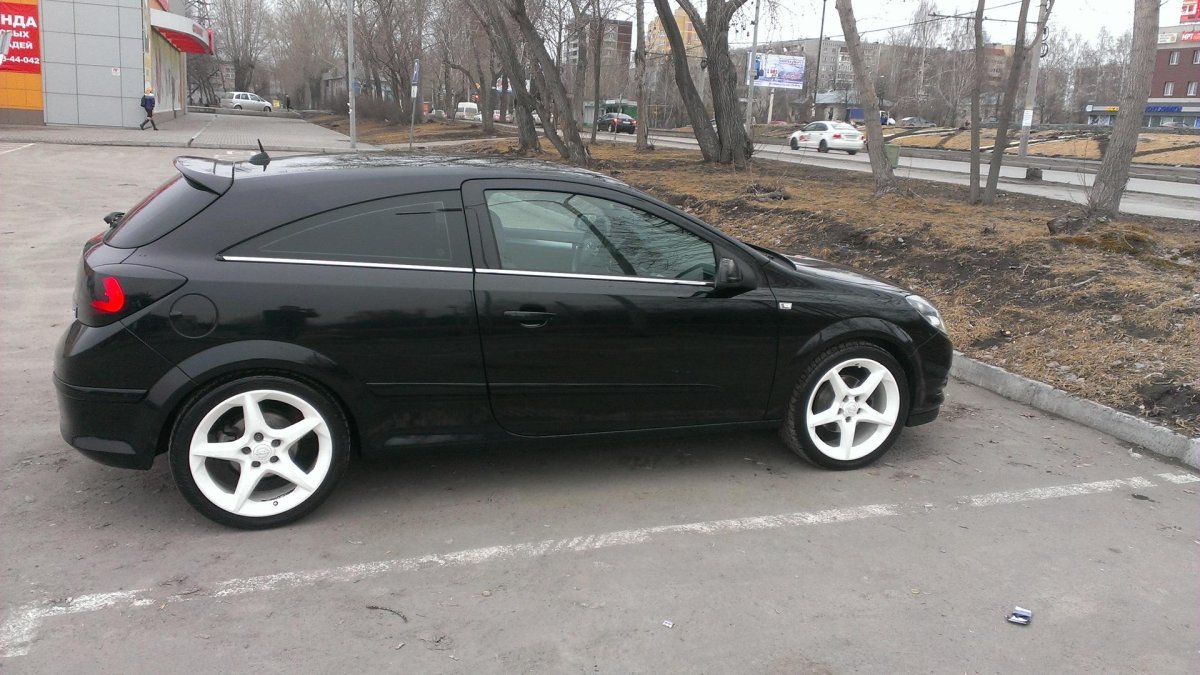 Опель Астра h на 16 дисках