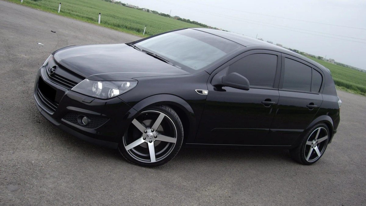 Opel Astra h седан r17