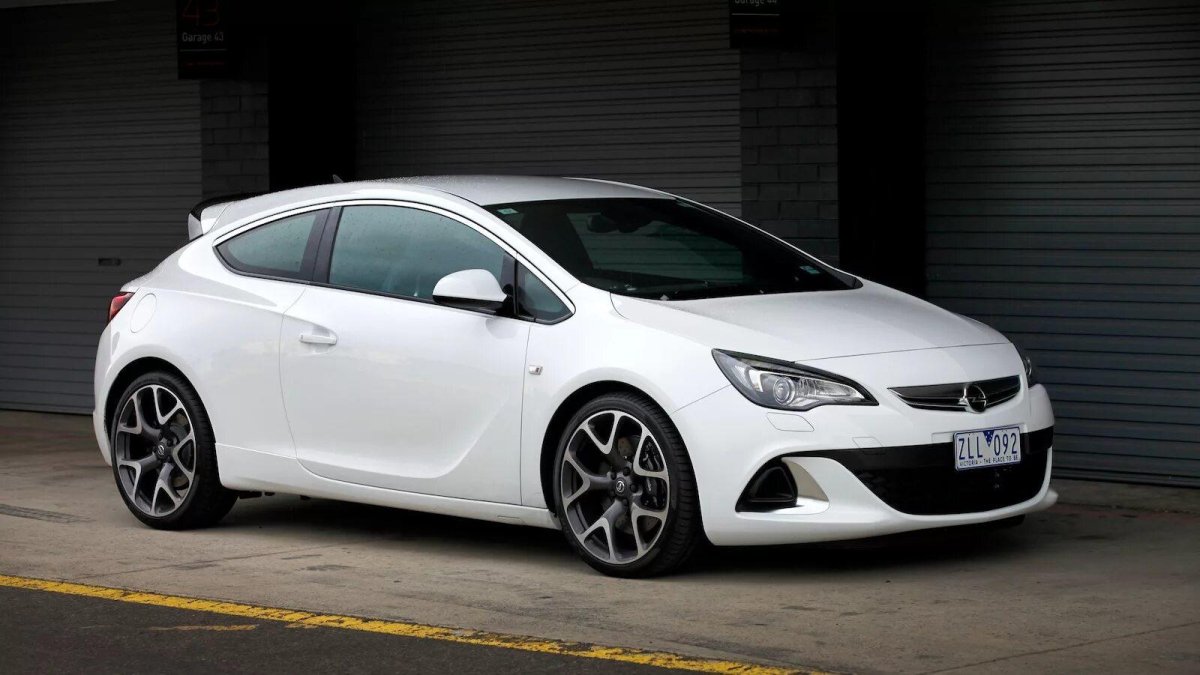 Opel Astra GTC r20