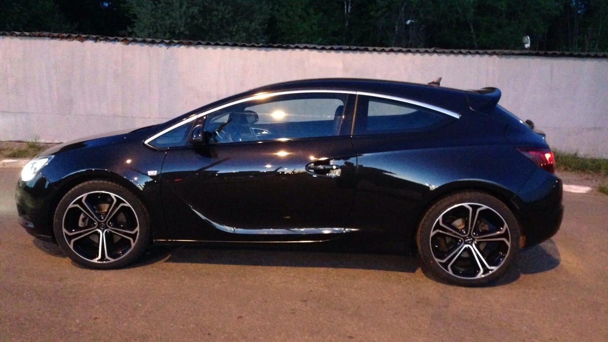 Диски на Опель Астра GTC 2012