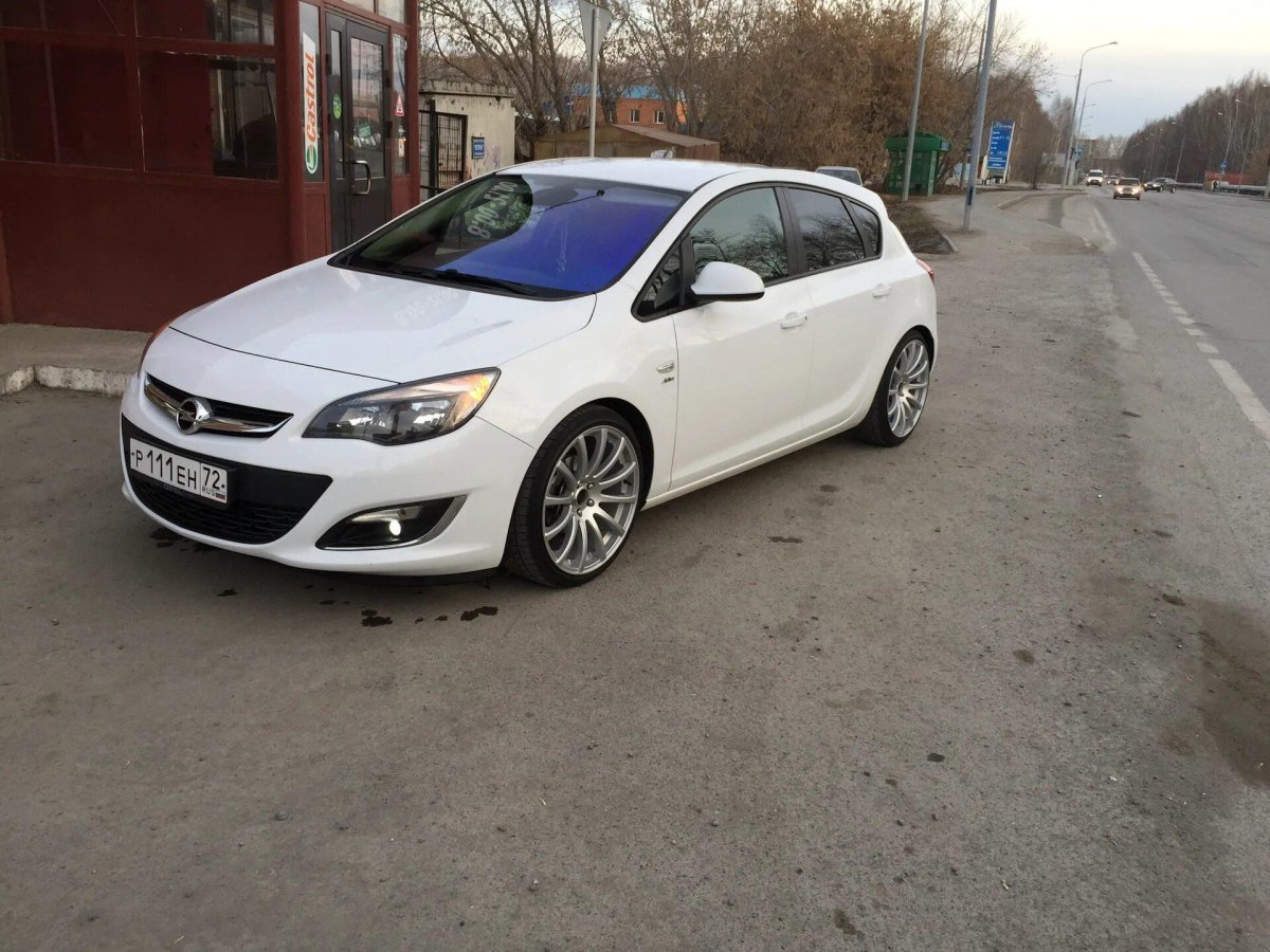 Opel Astra j r18