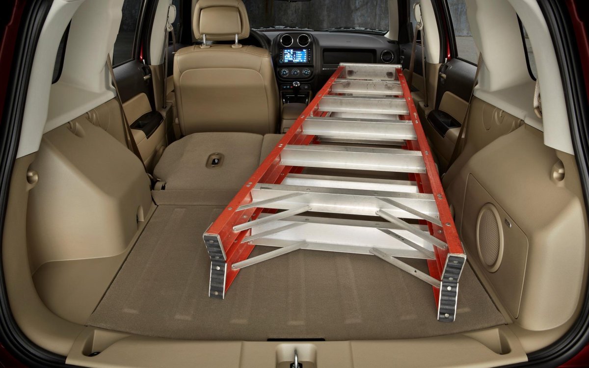 Jeep Liberty Patriot багажник