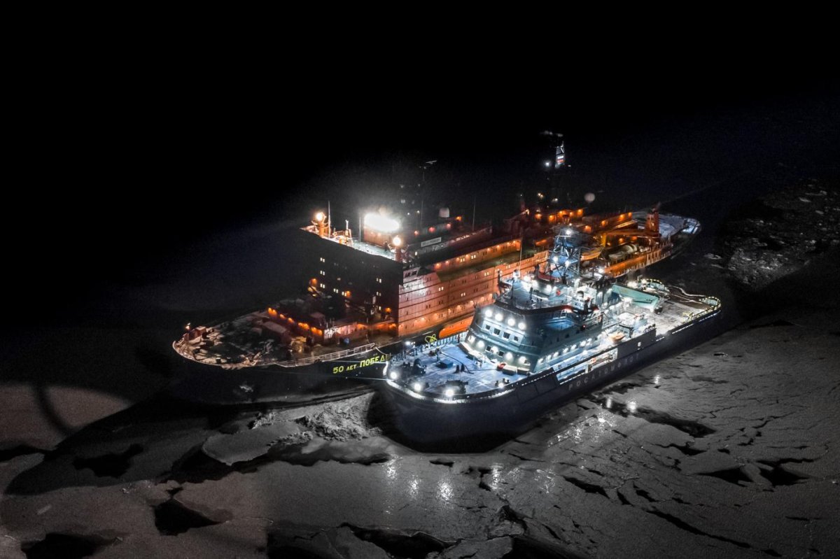 Ледокол Aker Arctic