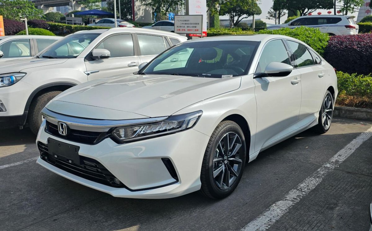 Хонда Инспаер 2023