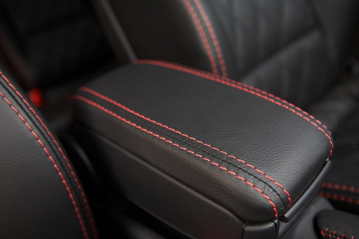 Подлокотник ВАЗ 2115 кожа