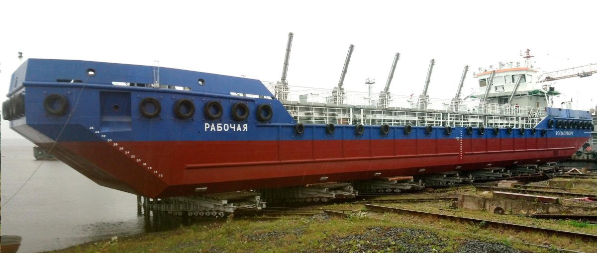 Грунтоотвозная шаланда морская