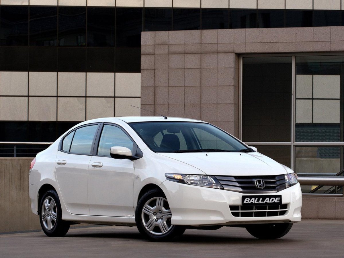 Honda Ballade фото