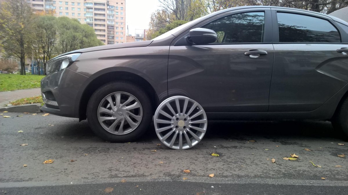 Литые диски на Лада Веста r16