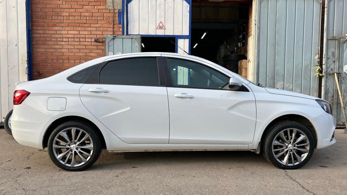 Веста на r17 205/50