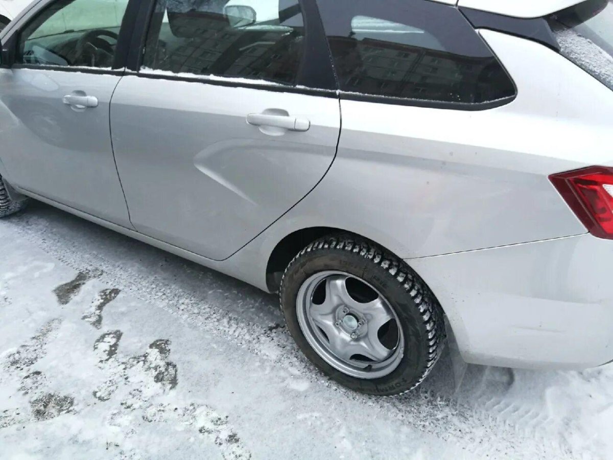 Лада Веста на штампах r16