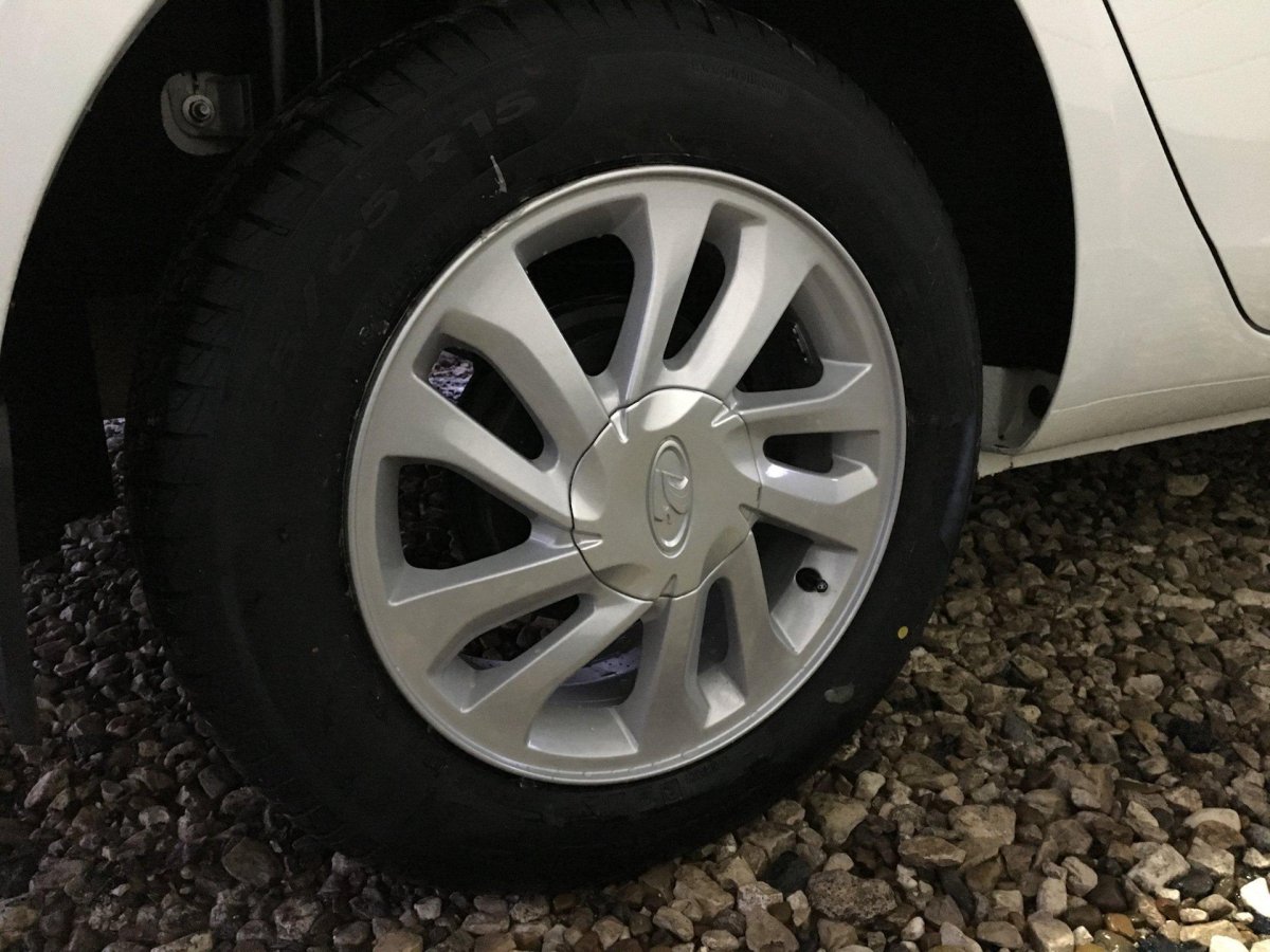 Литой диск r15 Лада Веста