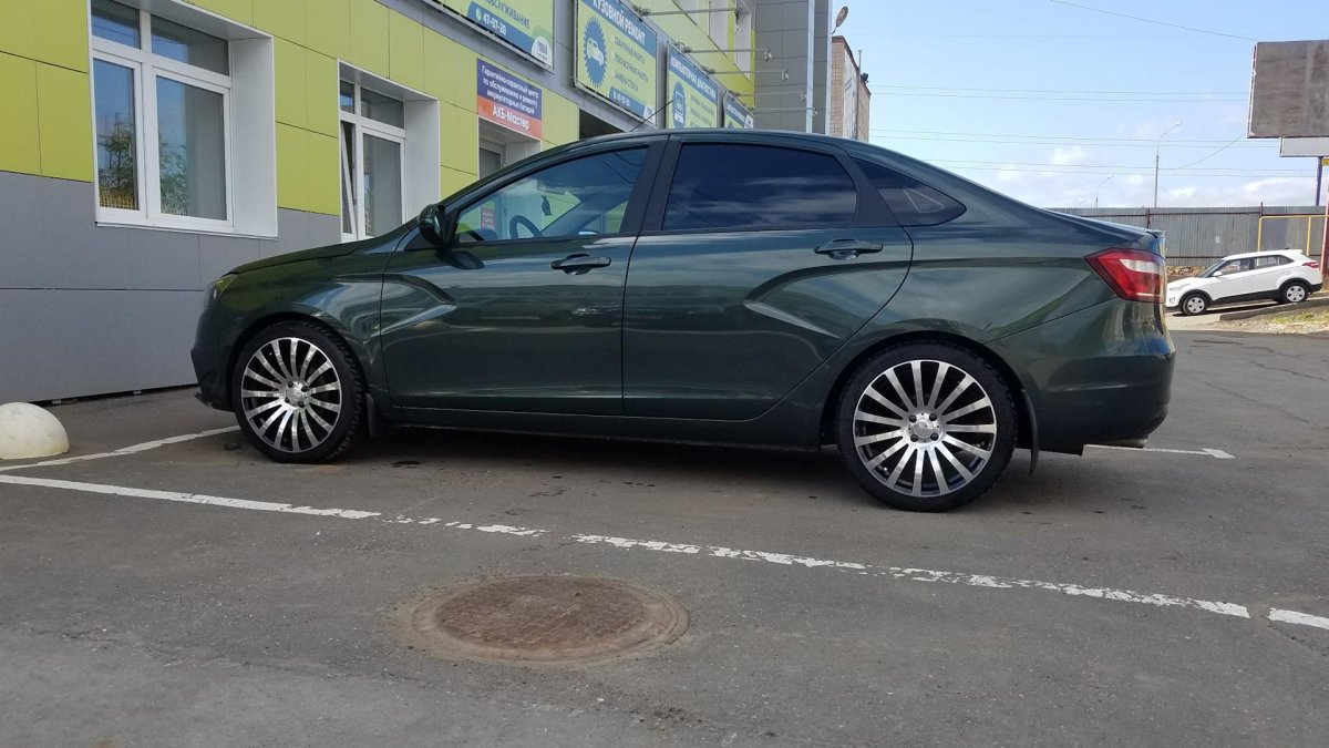 Лада Веста св диски r16