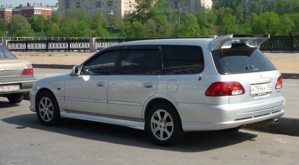 Хонда Орхия 2000