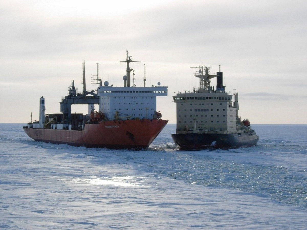 Контейнеровоз Севморпуть