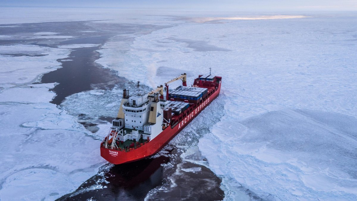 Ледокол Норильский никель Мурманск