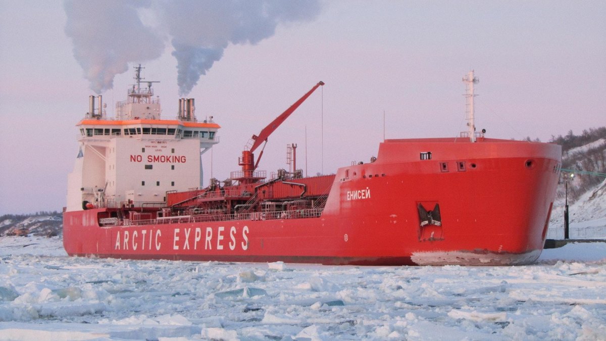 Танкер Енисей Норильский