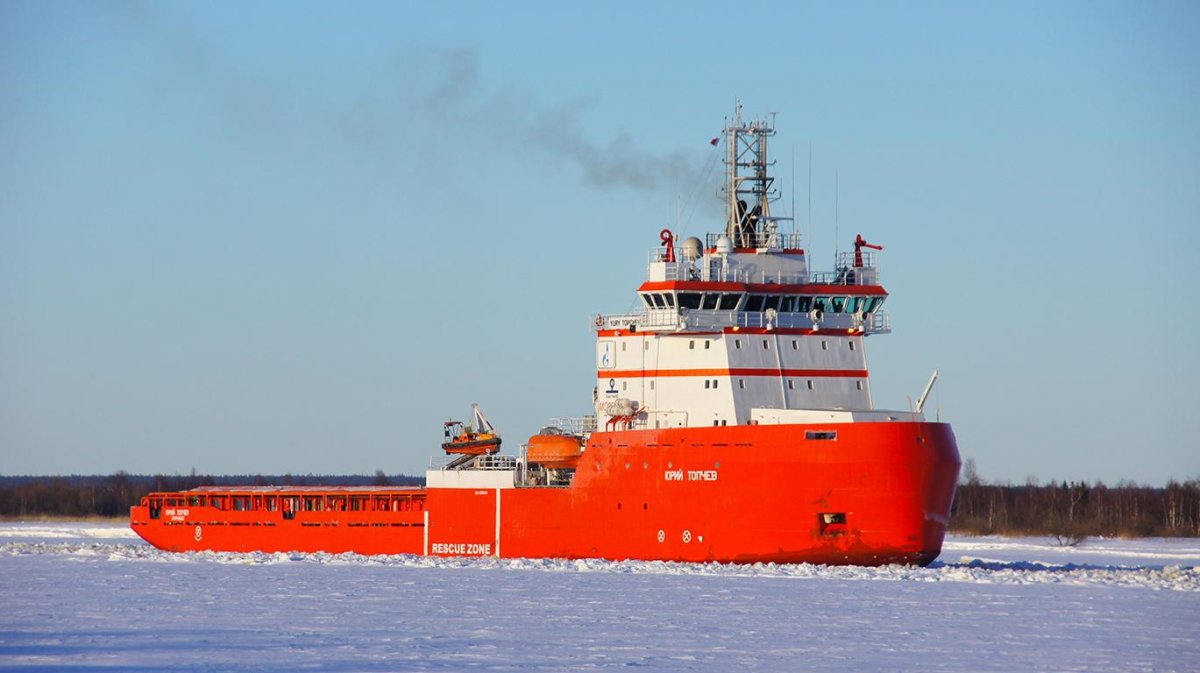 Ледокол Юрий Топчев