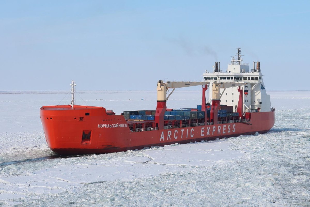 Арктик экспресс судно Норильский никель