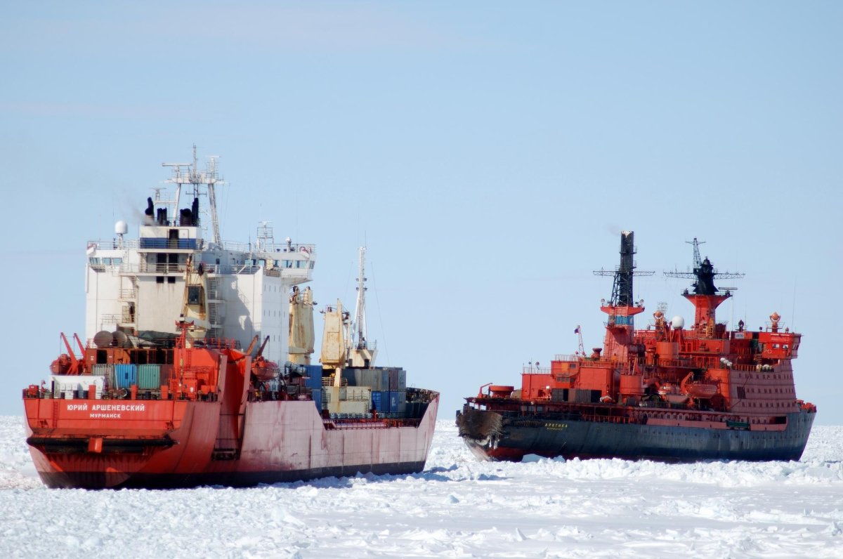 Ледокол Севморпуть