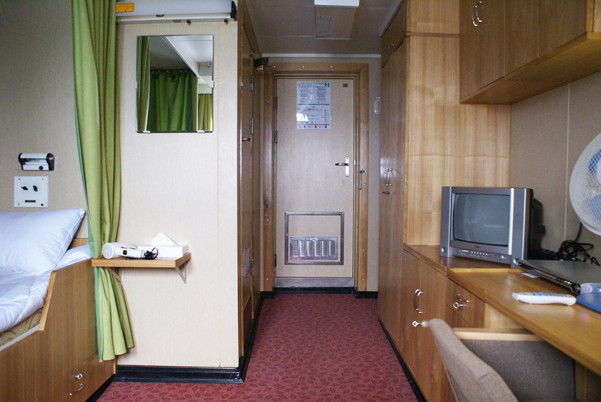 Ледокол 50 лет Победы каюты