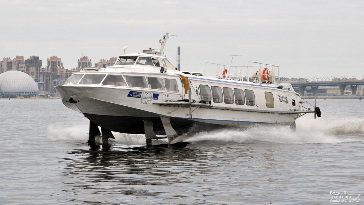 Теплоход Восход 61