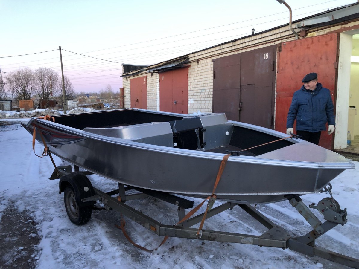 Лодка Windboat 45dcx