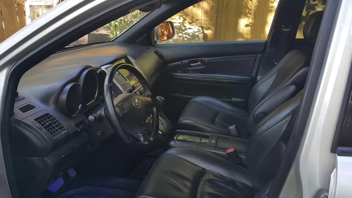 Лексус РХ 350 2003 салон