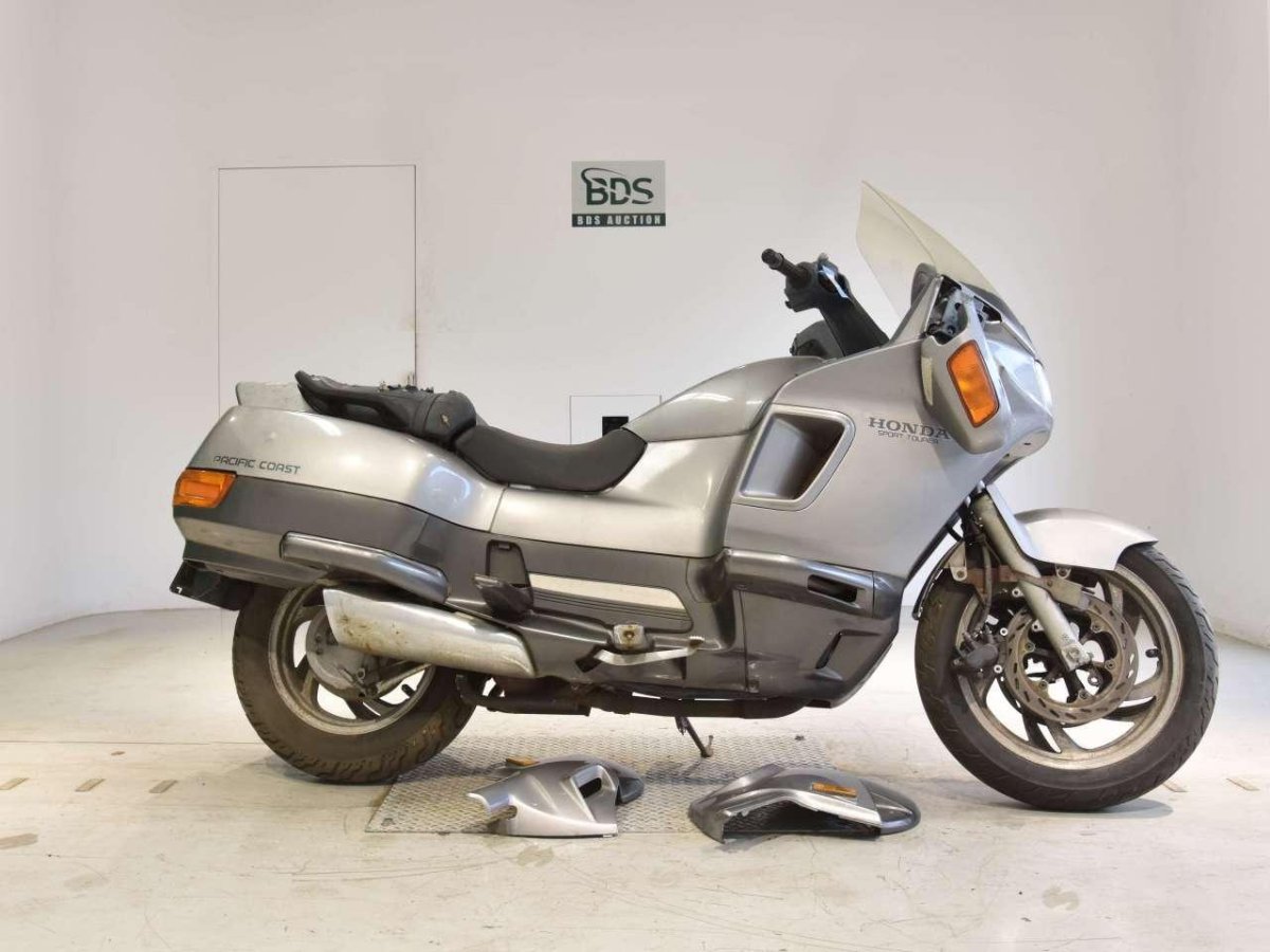 Honda pc800 Pacific Coast 1994 год