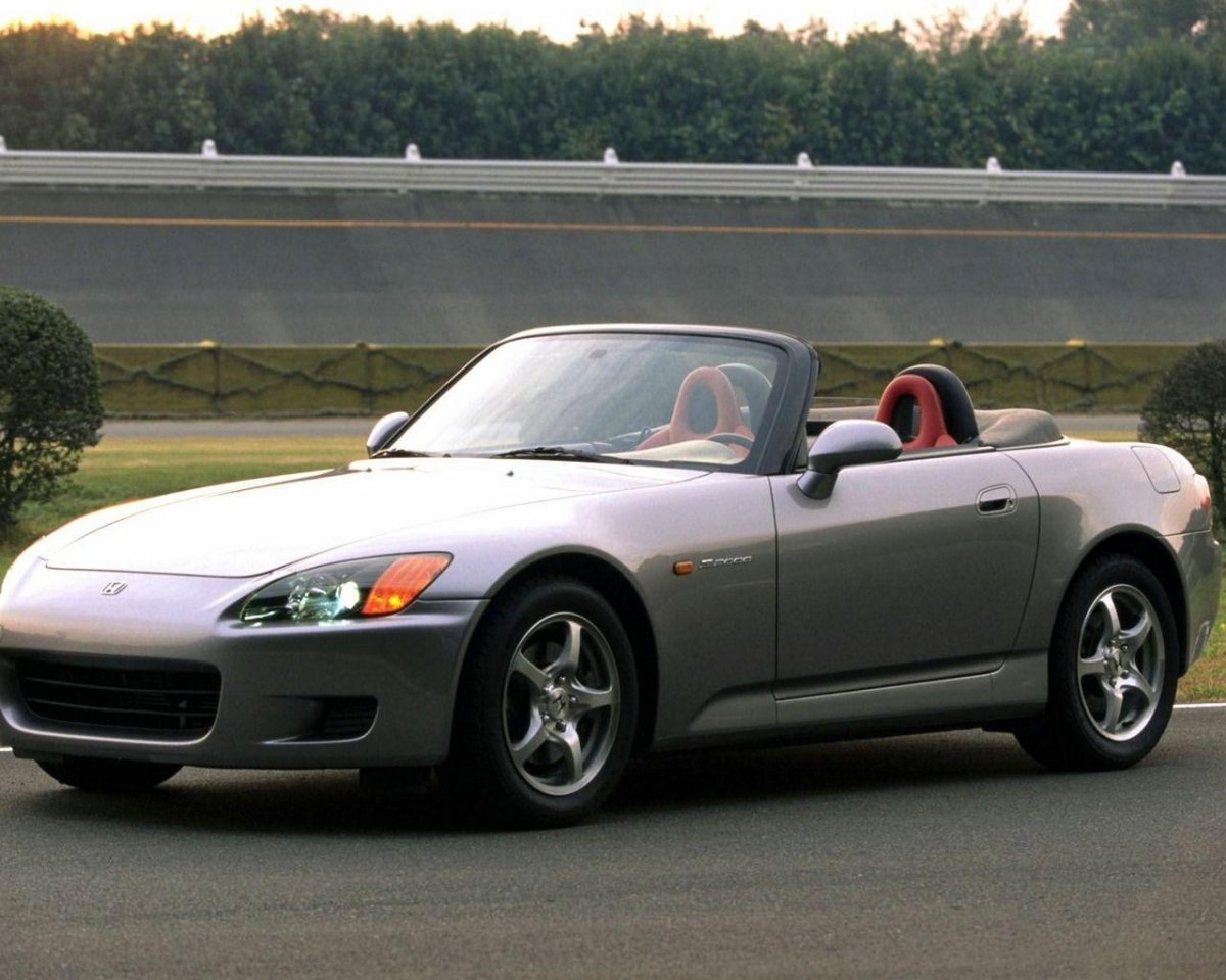 Хонда s2000